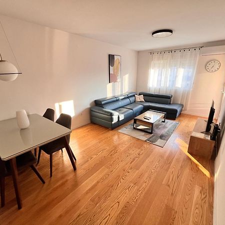 Apartments Centrale 28 Подгорица Стая снимка
