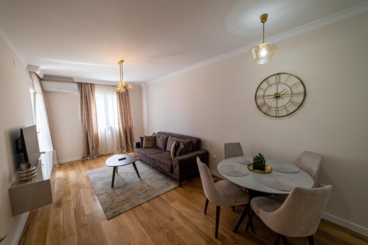 Apartments Centrale 28 Подгорица Екстериор снимка